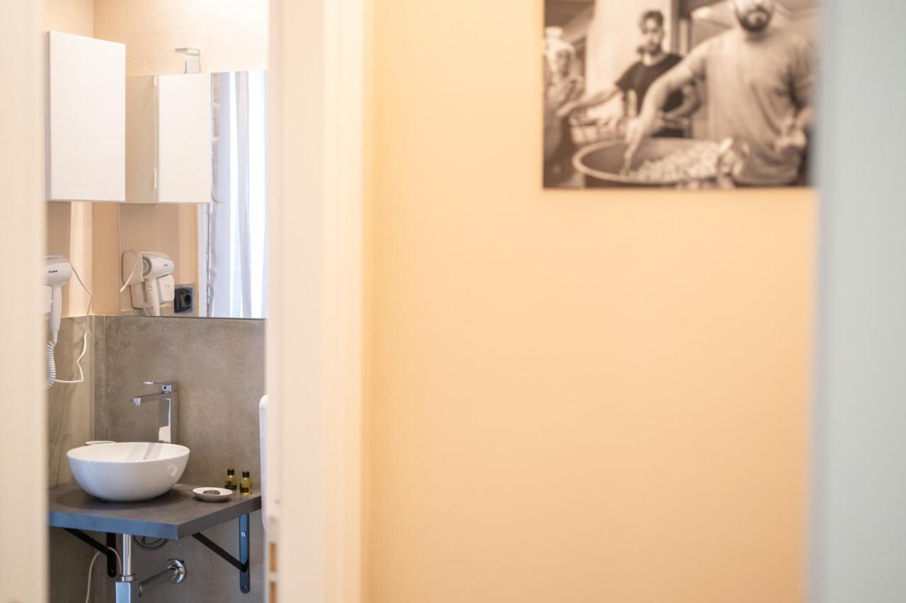 I Quattru Vuci Rooms パレルモ エクステリア 写真