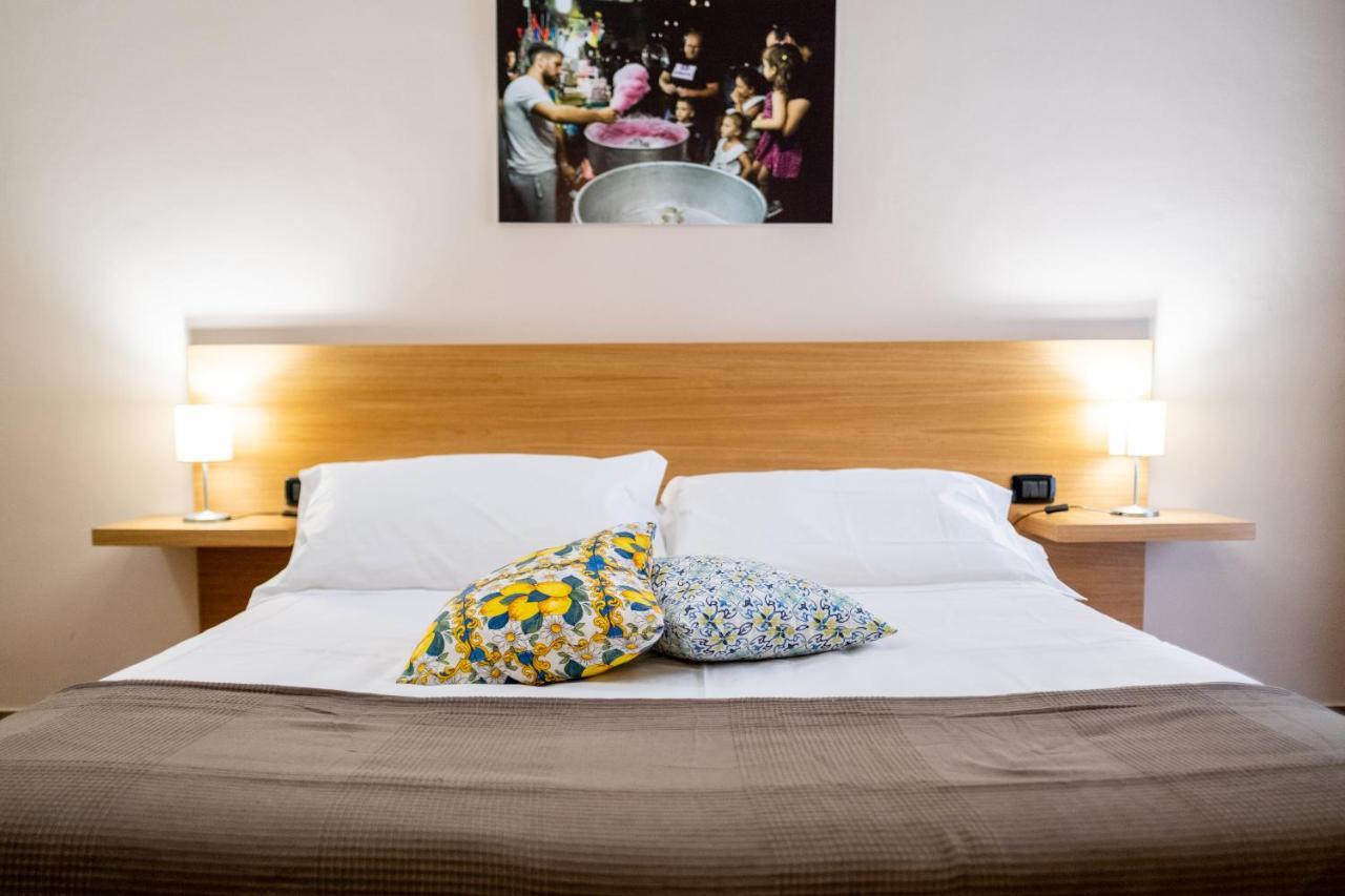 I Quattru Vuci Rooms パレルモ エクステリア 写真
